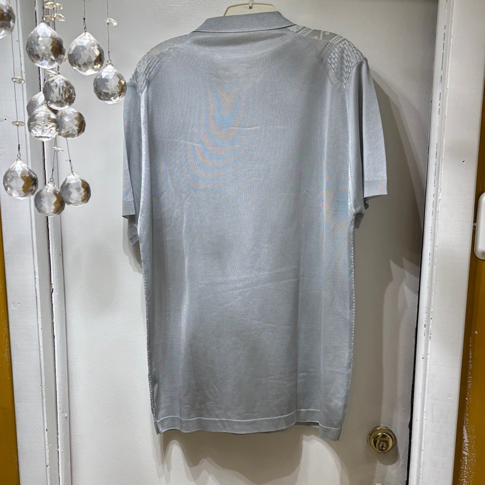 Elegant Silver Men's Polo Shirt - Picture 3 of 3
